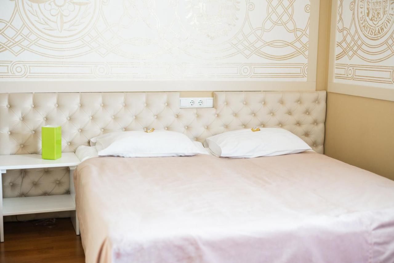Отель Fontush Boutique Hotel Ивано-Франковск-11