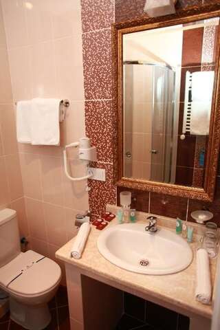 Отель Fontush Boutique Hotel Ивано-Франковск Стандартный одноместный номер-5