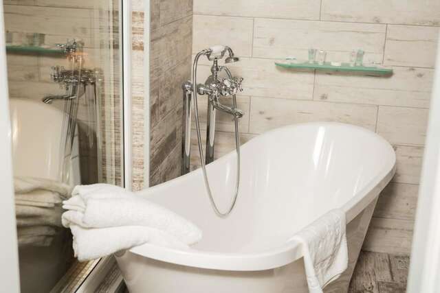 Отель Fontush Boutique Hotel Ивано-Франковск-23