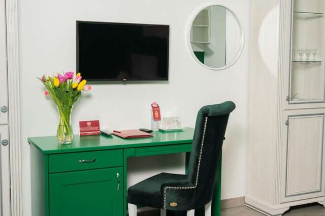 Отель Fontush Boutique Hotel Ивано-Франковск-25