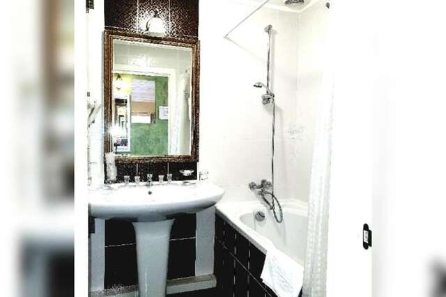 Отель Fontush Boutique Hotel Ивано-Франковск-6