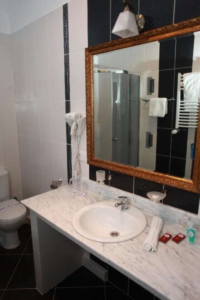 Отель Fontush Boutique Hotel Ивано-Франковск-63
