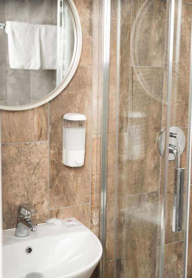 Отель Fontush Boutique Hotel Ивано-Франковск-9