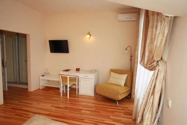 Отель Fontush Boutique Hotel Ивано-Франковск-76